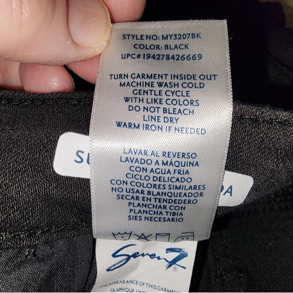 Seven7 Black Super Soft Stretch Rolled Cuff Sunset Bermuda Shorts Size 6 - Picture 10 of 11